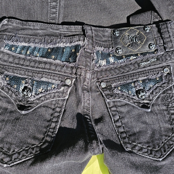 Miss Me Jeans  Womens 27/33  Embellished Bling Black Wash Boot Cut Demin #43 - Picture 2 of 9